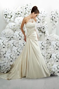 Dresses of Dreams 1095824 Image 1